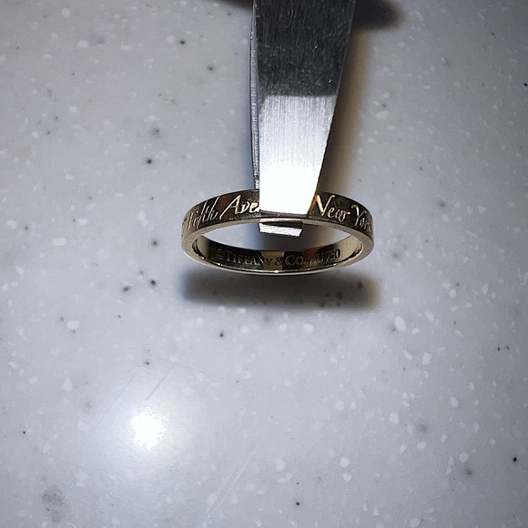 TIFFANY & CO 18K “Notes” Band - 5.25/5.5 - Picture 4 of 5
